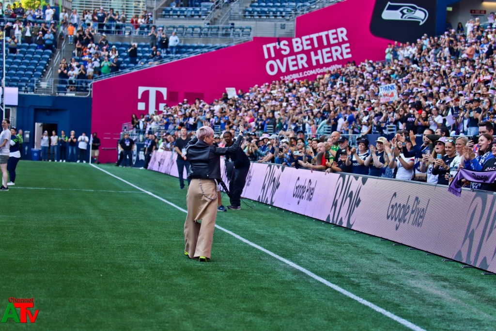 Meagan Rapinoe's Jersey Retirement