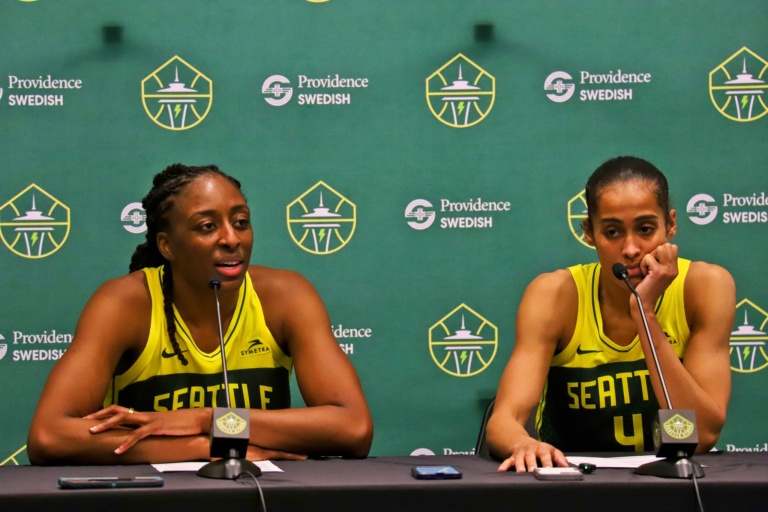 Seattle Storm Soar past NY Liberty